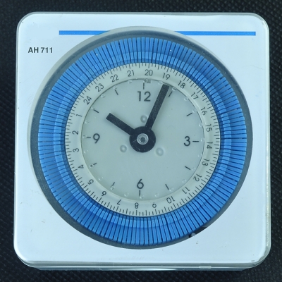 timer-time-switches-ah711-ah710