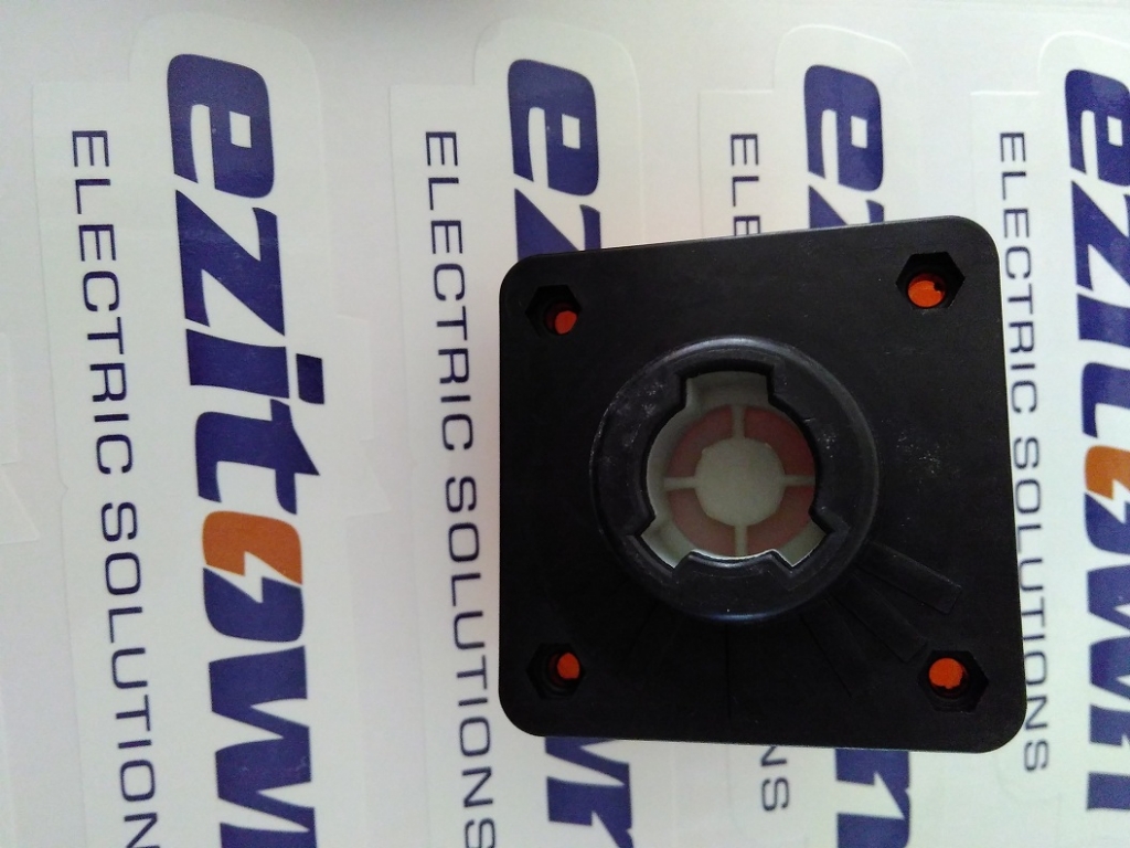 ezitown isolator 63A